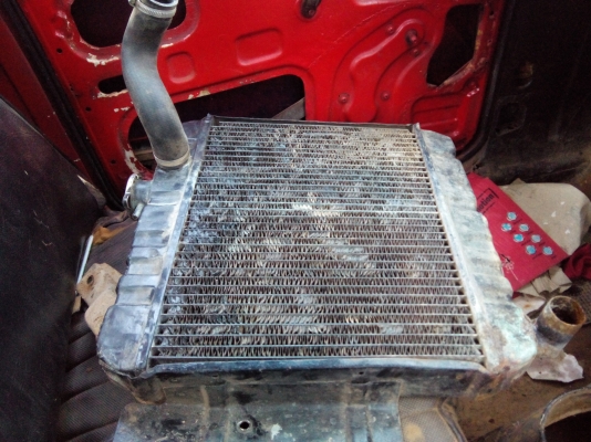 หม้อน้ำ2ใบ มาสด้าแฟมีเลียกับโตโยต้าKE70 ใบละ900