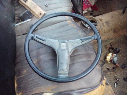 พวงมาลัยกับ ยกเลียว มาสด้าแฟมีเลีย