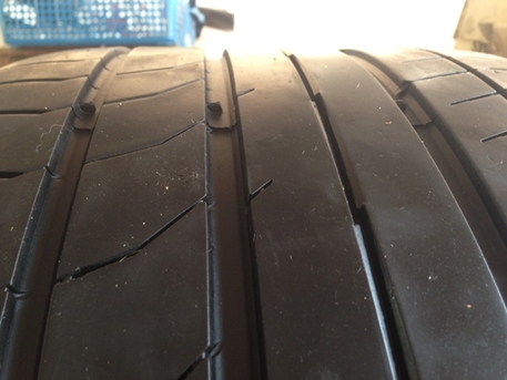 ยางขอบ19คอนติ ดอกแน่นๆสภาพ90\% 285/30/19 ปี12 เบอร์โหดๆๆ1คู่