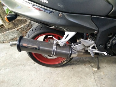 honda1100xx blackbird ปี2000สรรพสารมิตรแท้สภาพสวยมากพร้อมของแต่งท่อแต่งทั้งเส้น