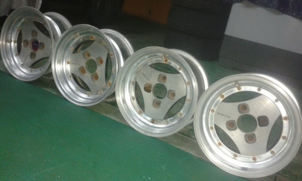 ขายล้อRetroซิ่งญี่ปุ่นขอบ13ของADVAN3ก้านหมุดรอบ4รู114.3