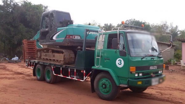 ขายรถแบ็คโฮ Kobelco 10 mark 3 ระบบไฟฟ้า เอกสารอินวอยซ์ รถเดิมๆ ใช้งานอยู่