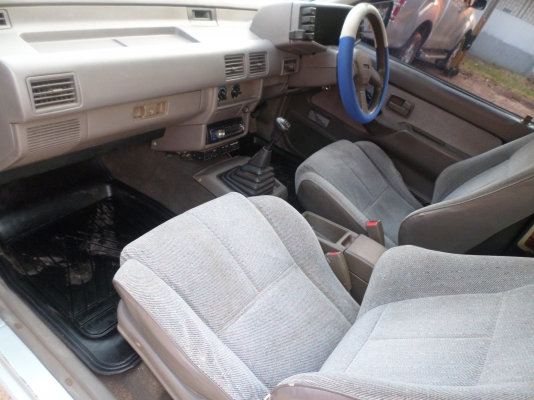 ขายISUZU - TFR มังกรทอง - SPACE CAB SLX 2.5 ปลายปี1995/38...พวงมาลัยพาเวอร์โรงงานหน้าหนูแท้ตัวท็อปกระจกไฟฟ้า....รถบ้านแท้รถสภาพเดิมๆทั้งคันคานเดิมเครื่องเดิมแน่นๆแรงดีไม่ไอไม่จามเครื่องนิ่งมากครับ ประหยัดน้ำมันสุดๆ ครัชชีเดิมสวยไม่มีผุช่วงล่างแน่นปึกรถบาง