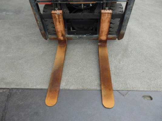 ขายรถโฟล์คลิฟท์ TOYOTA รุ่น 02-7FGK25 ใช้งานเพียง 111 ชม. สภาพเหมือนใหม่ ราคา 195,000 บาท นำเข้าจากประเทศญี่ปุ่น 100\% ไม่เคยใช้งานในประเทศไทย