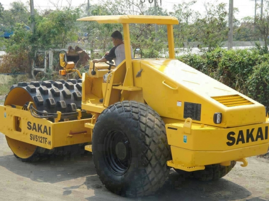 ขายรถบด SAKAI SV512TF-H เอกสารเล่มทะเบียน มี 2 เปลือก ราคา 1500000