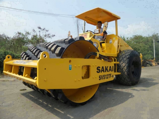 ขายรถบด SAKAI SV512TF-H เอกสารเล่มทะเบียน มี 2 เปลือก ราคา 1500000