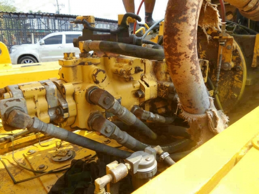 ขายรถบด SAKAI SV512TF-H เอกสารเล่มทะเบียน มี 2 เปลือก ราคา 1500000