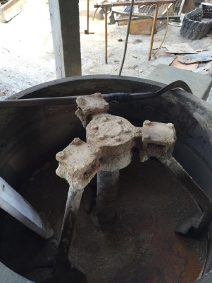 ขายเครื่องอัดบล็อก รวมเครื่องโม่ รวมมอเตอร์ 3 เฟส ติดต่อ 081-2990958/089-8368497 (เจ้าของขายเอง)