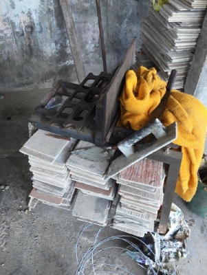 ขายเครื่องอัดบล็อก รวมเครื่องโม่ รวมมอเตอร์ 3 เฟส ติดต่อ 081-2990958/089-8368497 (เจ้าของขายเอง)