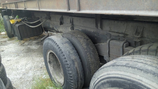 ขายซากรถ10ล้อ1เพลาพื้นเรียบกระบะยกดั๊มได้