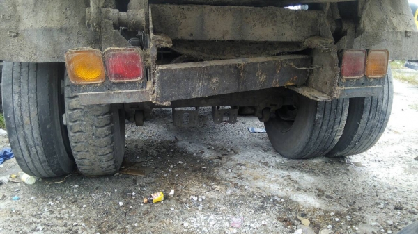 ขายซากรถ10ล้อ1เพลาพื้นเรียบกระบะยกดั๊มได้