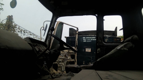 ขายซากรถ10ล้อ1เพลาพื้นเรียบกระบะยกดั๊มได้