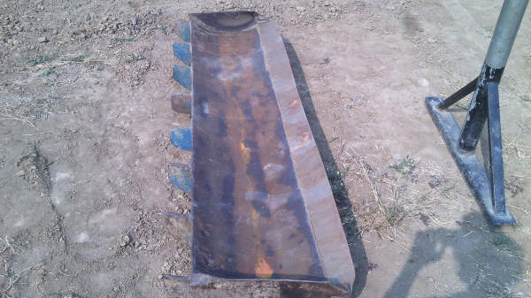 ใบดันรถไถFORD  7ฟุต   ตามภาพขาย5500สนใจ0810076640