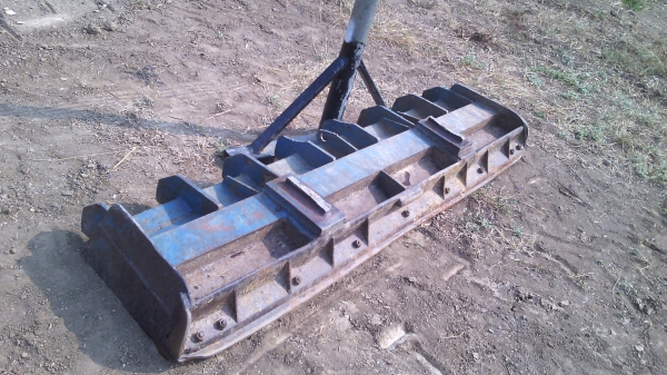 ใบดันรถไถFORD  7ฟุต   ตามภาพขาย5500สนใจ0810076640