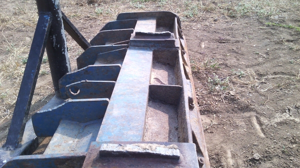 ใบดันรถไถFORD  7ฟุต   ตามภาพขาย5500สนใจ0810076640