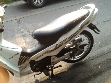 เวฟ125iสตาทเท้าปี54 เวฟ125iสตาทเท้าปี54