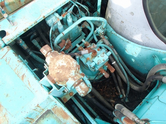 ขายรถแม็คโค Kobellco SK200-2 ขายรถแม็คโค Kobellco SK200-2