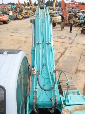 ขายรถแม็คโค Kobellco SK200-2 ขายรถแม็คโค Kobellco SK200-2