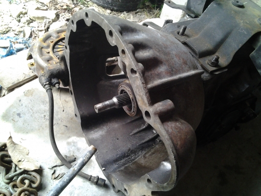 ขายเกียร์ 6ล้อ nkr 88แรง ไว้ทำอะไหล่ หรือซ่อม