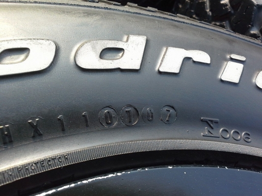 ขายครับแม็ก 5 ก้านสีดำ 7000 บาททั้งชุด