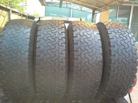 ขายครับแม็ก 5 ก้านสีดำ 7000 บาททั้งชุด