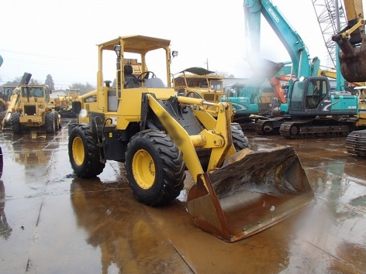 ขายรถตัก Komatsu WA100-5 ขายรถตัก Komatsu WA100-5