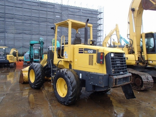 ขายรถตัก Komatsu WA100-5 ขายรถตัก Komatsu WA100-5