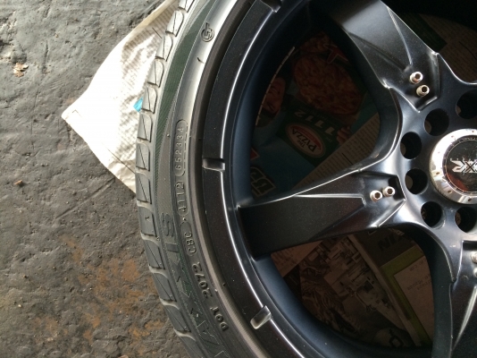 ขายแม็กมือสองขอบ18 5รู100+5รู114พร้อมยางสองเส้น