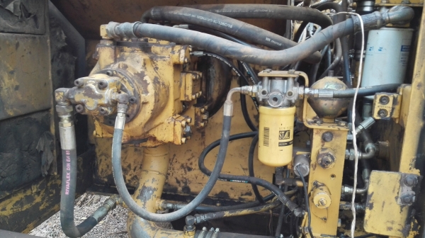 Catterpillar 320V1/ ช่วงล่างดี เอวแน่น ใบหนา เฟรมสวย โซ่ 70\% Catterpillar 320V1/ ช่วงล่างดี เอวแน่น ใบหนา เฟรมสวย โซ่ 70\%