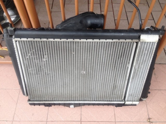 หม้อน้ำ VOLVO V40 ติดพัดลมมีอินเตอร์ของเก่าญี่ปุ่นสภาพสวยๆ หม้อน้ำ VOLVO V40 ติดพัดลมมีอินเตอร์ของเก่าญี่ปุ่นสภาพสวยๆ