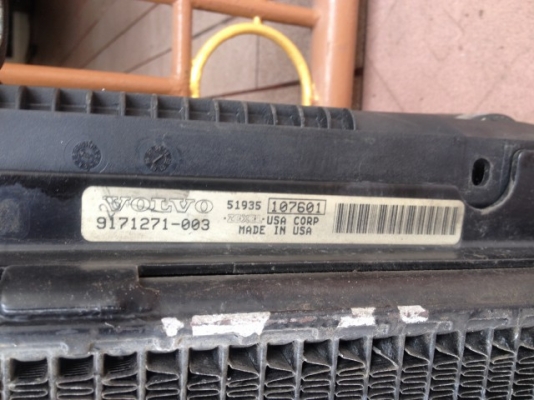 หม้อน้ำ VOLVO V70 ติดเเผงเเอร์มีพัดลมของเก่าญี่ปุ่นสภาพสวย