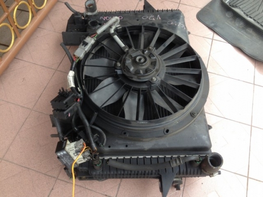 หม้อน้ำ VOLVO V70 ติดเเผงเเอร์มีพัดลมของเก่าญี่ปุ่นสภาพสวย