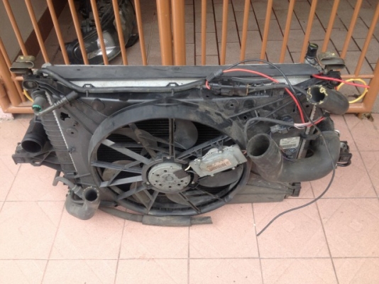 หม้อน้ำ VOLVO S80 ติดเเผงเเอร์ติดพัดลมครบชุดของเก่าญี่ปุ่นเเท้สภาพสวย