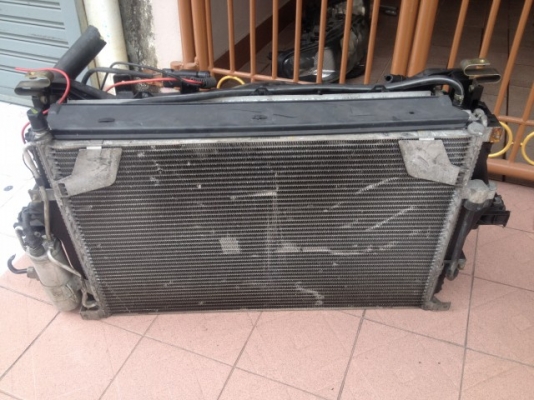 หม้อน้ำ VOLVO S80 ติดเเผงเเอร์ติดพัดลมครบชุดของเก่าญี่ปุ่นเเท้สภาพสวย