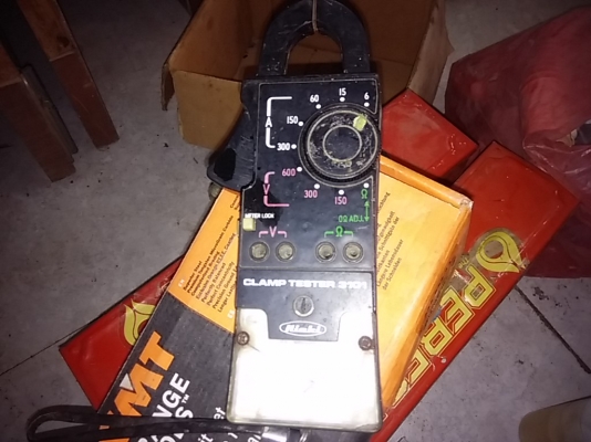 clamp amp meter