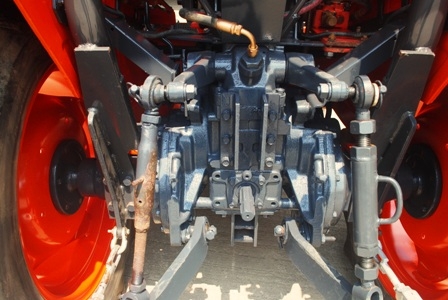 ขายรถไถ Kubota L 3408 (4WD) พร้อมมีดดันหน้า รถพร้อมใช้งานครับ