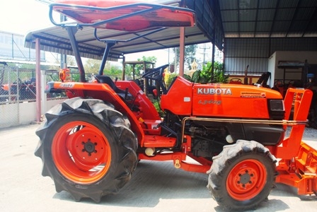 ขายรถไถ Kubota L 3408 (4WD) พร้อมมีดดันหน้า รถพร้อมใช้งานครับ