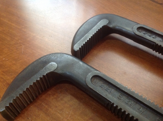 ขายประแจจับท่อ Ridgid 36" ตัวใหญ่ๆ ตัวละ