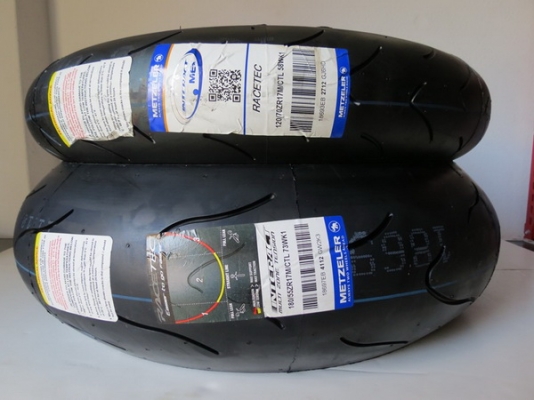 Metzeler Racetec K2 , K3 120 - 180 -190 ไม่แพง พร้อมใบรับประกัน 1 ปี Metzeler Racetec K2 , K3 120 - 180 -190 ไม่แพง พร้อมใบรับประกัน 1 ปี