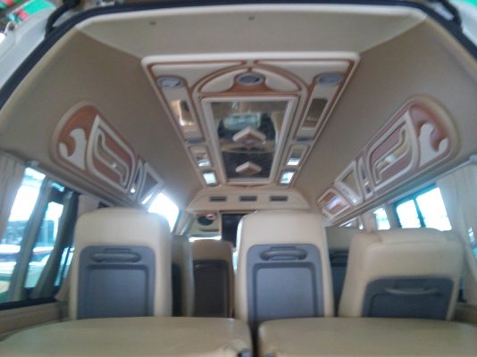 รถตู้  TOYOTA  COMMUTER เบนซิน  CNG  ปี 2008 แต่งวีไอพี แล้ว  ราคา  679,000 บาท  โทร  0922726669  คุณตันหยงค่ะ