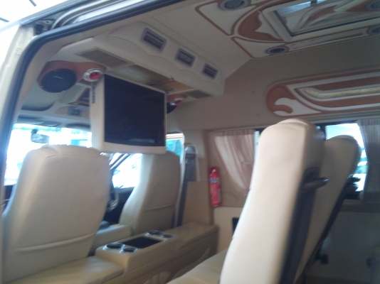 รถตู้  TOYOTA  COMMUTER เบนซิน  CNG  ปี 2008 แต่งวีไอพี แล้ว  ราคา  679,000 บาท  โทร  0922726669  คุณตันหยงค่ะ