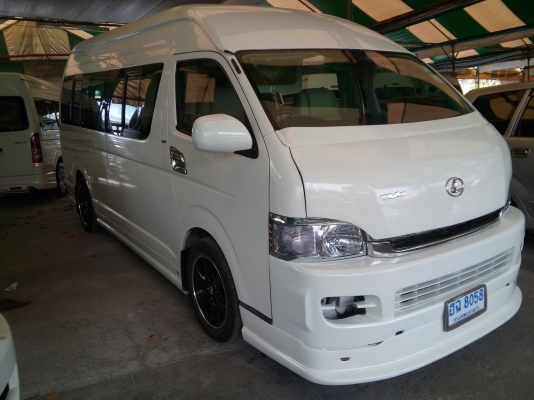 รถตู้  TOYOTA  COMMUTER เบนซิน  CNG  ปี 2008 แต่งวีไอพี แล้ว  ราคา  679,000 บาท  โทร  0922726669  คุณตันหยงค่ะ