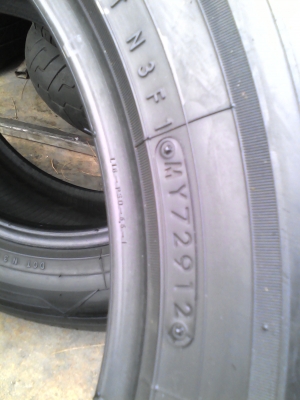 215/60R16 NITTO   ปี 2012  มี 2 เส้น TEL.081-427-3941