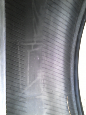 215/60R16 NITTO   ปี 2012  มี 2 เส้น TEL.081-427-3941