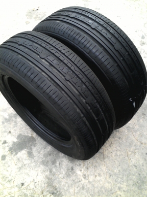 215/60R16 NITTO   ปี 2012  มี 2 เส้น TEL.081-427-3941