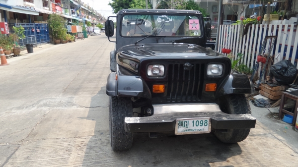 จี๊ปแท้ เล่มแท้ พร้อมลุย จี๊ปแท้ เล่มแท้ พร้อมลุย