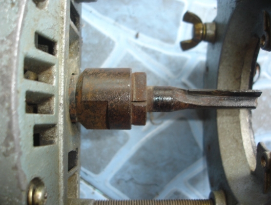 ขายเร้าเตอร์ทำบัว 1,300w. HITACHI plunge router TR12