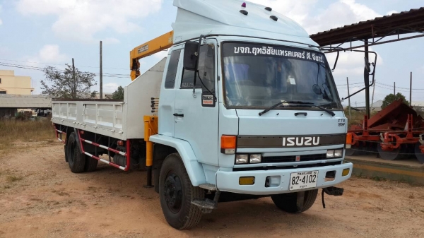 isuzu 195 hp. แท้ห้าง ยางเต็ม. เครื่องแน่นๆ คัตซีสวยมาก แอร์เย็นฉ่ำ หัวเดิมๆ isuzu 195 hp. แท้ห้าง ยางเต็ม. เครื่องแน่นๆ คัตซีสวยมาก แอร์เย็นฉ่ำ หัวเดิมๆ