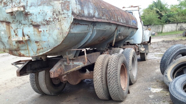 10ล้อหัวยาว เครื่อง145แรง พร้อมเล่มทะเบียน