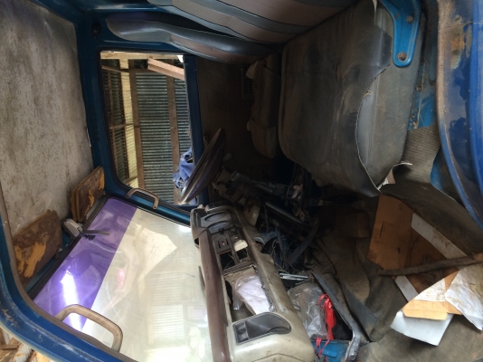 ขาย 6 ล้อไดน่า 85  แรง สวยๆๆสภาพพร้อมใช้